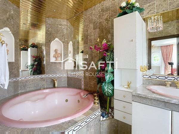 Belle Maison Mansart à 15 mn du RER A Le Parc