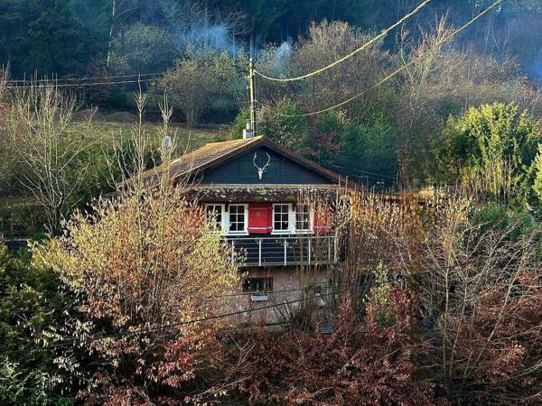 Magnifique chalet à deux pas de la forêt 219 500 €