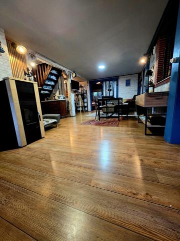 Magnifique chalet à deux pas de la forêt 219 500 €