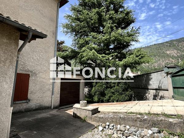 À vendre Maison 7 pièces 172.39 m² - Digne-les-bains 04000