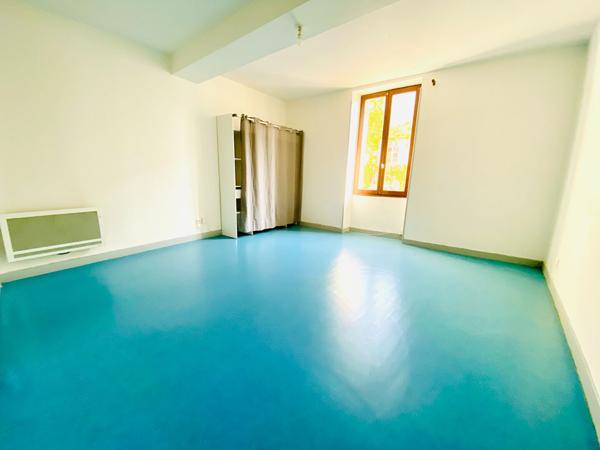 Appartement T2 duplex - Réf JASEUR