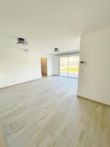 Maison Neuve de plain pied 74 m² Aubigné Racan