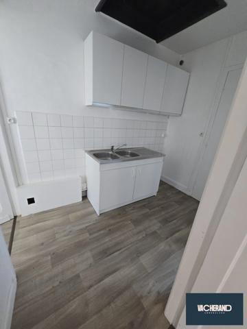 EMPLACEMENT