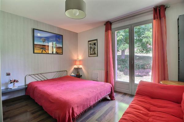 Maison Vic Le Comte 4 pièce(s) 103 m2