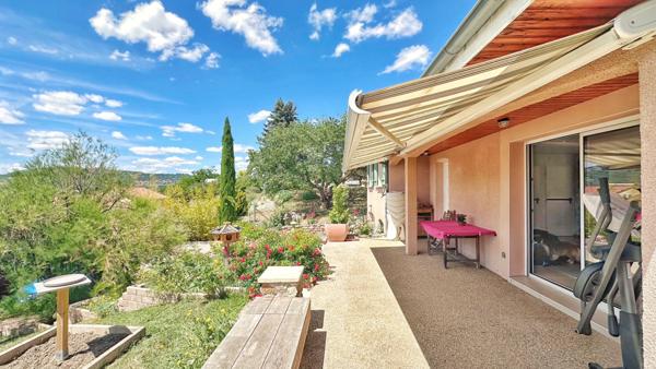 Maison Vic Le Comte 4 pièce(s) 103 m2