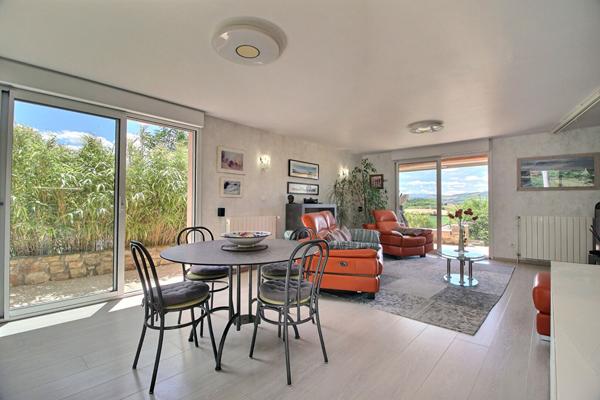 Maison Vic Le Comte 4 pièce(s) 103 m2