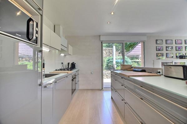 Maison Vic Le Comte 4 pièce(s) 103 m2