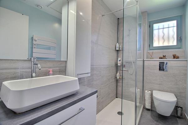 Maison Vic Le Comte 4 pièce(s) 103 m2