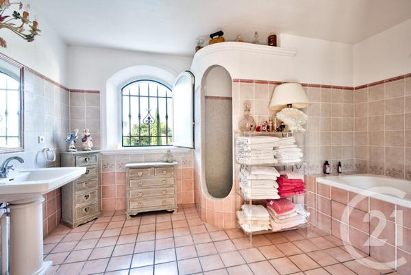 Maison à vendre  7 pièces - 275 m2 CAGNES SUR MER - 06