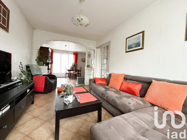 Maison traditionnelle 7 pièces de 126 m² à Morangis (91420)