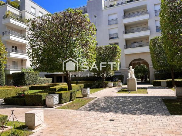 73M2 - SEJOUR - CUISINE - 2 CHAMBRES - SDB - LOGGIA - BALCON - CAVE - PARKING