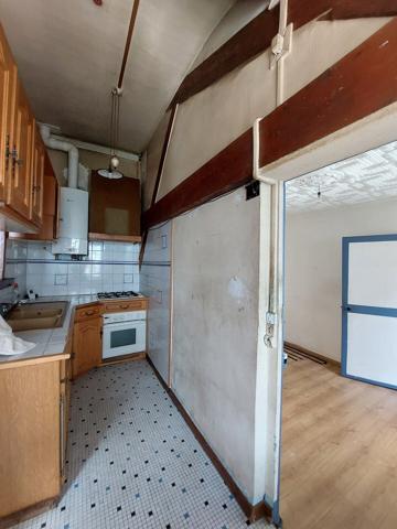 Boulogne Victor Hugo - centre ville appartement sur cour avec travaux 260 000 €