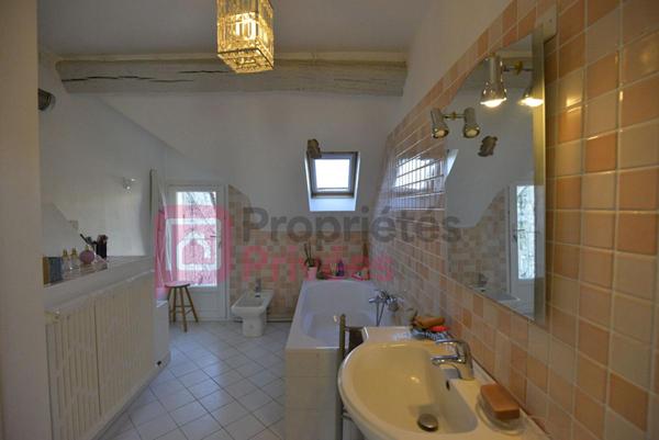 Maison ancienne centre ville 4 chambres avec jardin