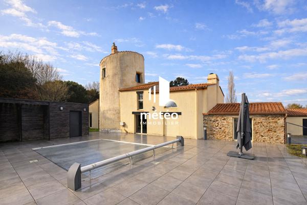 Maison Sainte-foy 10 pièces 300 m²