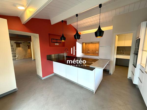 Maison Sainte-foy 10 pièces 300 m²