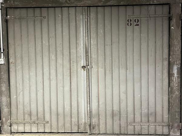 Location parking / box Saint-Maur-des-Fossés - 12 m² - 90 €/mois