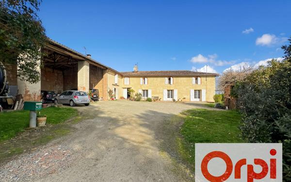 Maison à vendre    9 pièces •  Grenade