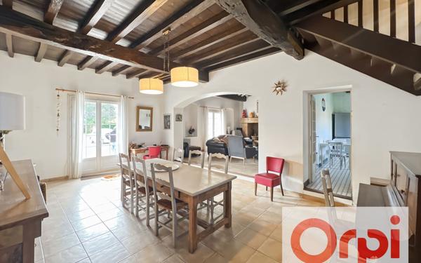 Maison à vendre    9 pièces •  Grenade