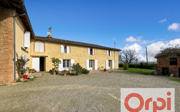 Maison à vendre    9 pièces •  Grenade