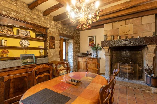 Maison Villefranche Sur Cher 6 pièces 281 m2