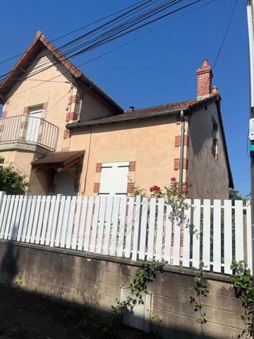 Vente                                                      Maison
                        
                     8 pièces                      96 m2                     à Nevers