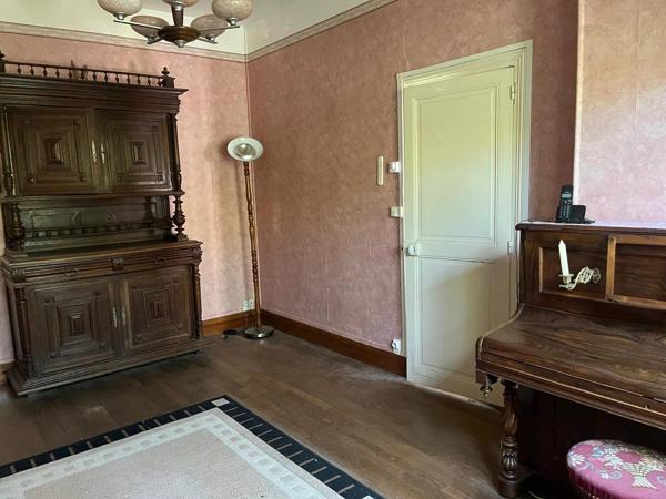 Vente                                                      Maison
                        
                     8 pièces                      96 m2                     à Nevers
