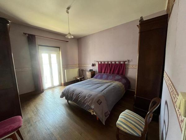Vente                                                      Maison
                        
                     8 pièces                      96 m2                     à Nevers