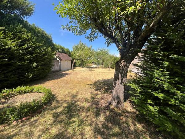 Vente                                                      Maison
                        
                     8 pièces                      96 m2                     à Nevers