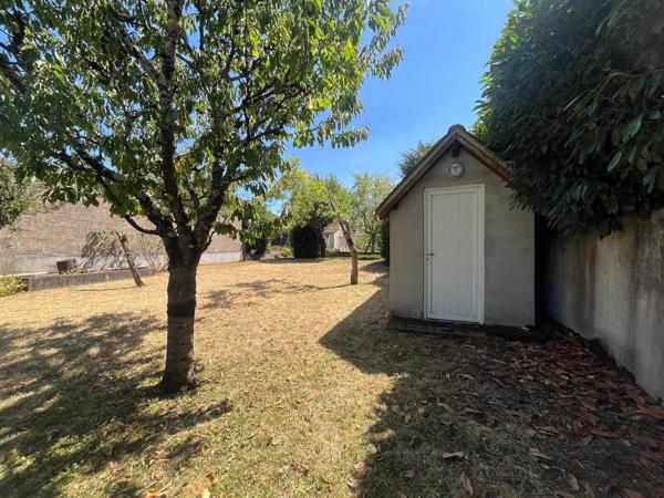 Vente                                                      Maison
                        
                     8 pièces                      96 m2                     à Nevers