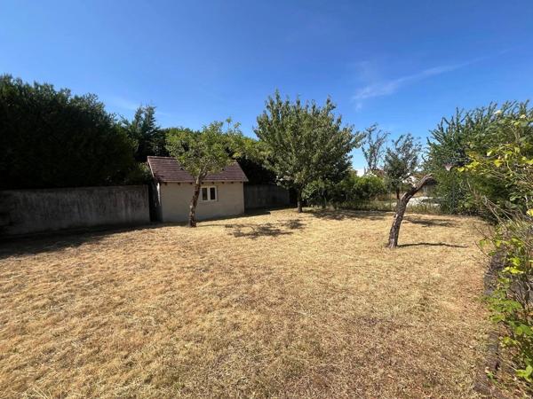 Vente                                                      Maison
                        
                     8 pièces                      96 m2                     à Nevers