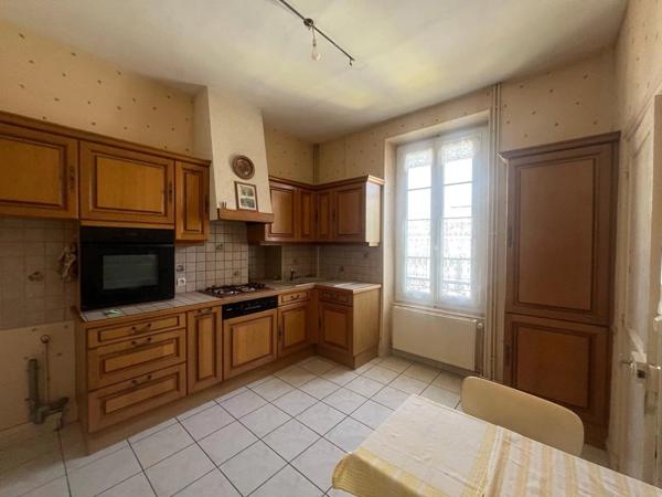 Vente                                                      Maison
                        
                     8 pièces                      96 m2                     à Nevers