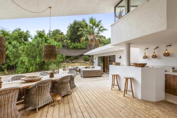 Villa contemporaine d'exception avec vue jusqu'a la mer!! '