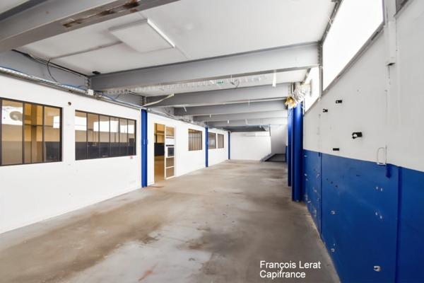 Local/bureau à louer COLOMBES (92)- Bâtiment industriel R+ 1 de 780 m2 et un terrain de 1 300 m2 - Loyer mensuel HT 10 000 €