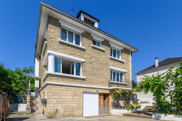Maison 8 pièces 230 m2