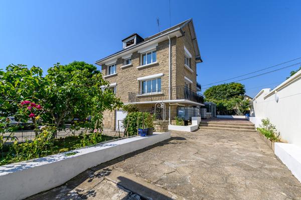 Maison 8 pièces 230 m2