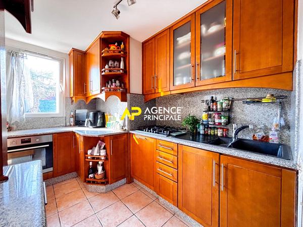 Sartrouville - Appartement 3 pièces 64 m² avec terrasse et box 249 900 € ** - Référence 9554