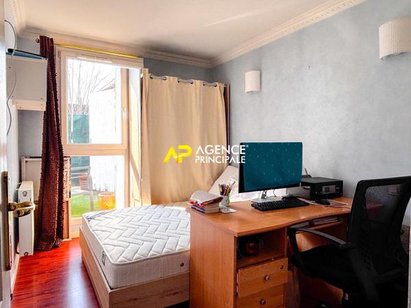 Sartrouville - Appartement 3 pièces 64 m² avec terrasse et box 249 900 € ** - Référence 9554