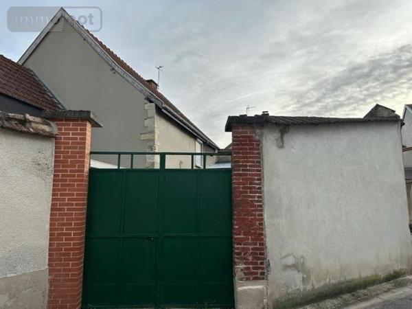 Maison à restaurer à vendre à Aÿ-Champagne dans la Marne (51160), ref : A7   
centre