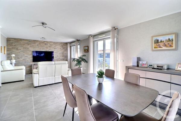 Appartement T5 à vendre  5 pièces - 105,06 m2 PUGET SUR ARGENS - 83
