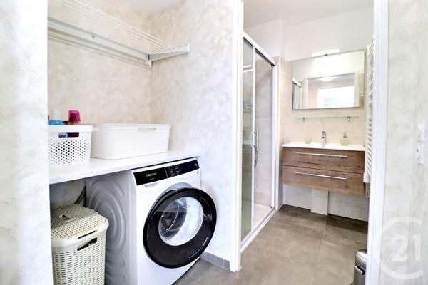 Appartement T5 à vendre  5 pièces - 105,06 m2 PUGET SUR ARGENS - 83