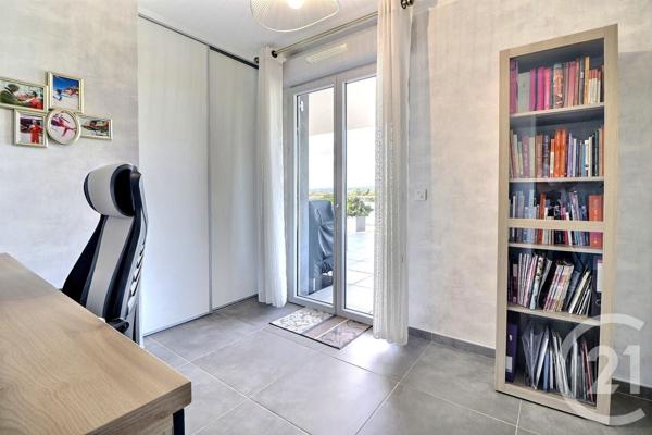 Appartement T5 à vendre  5 pièces - 105,06 m2 PUGET SUR ARGENS - 83