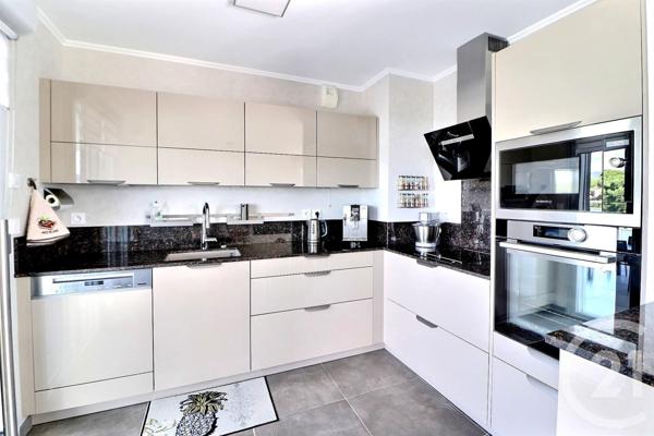 Appartement T5 à vendre  5 pièces - 105,06 m2 PUGET SUR ARGENS - 83