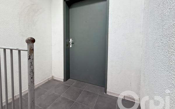 Appartement à louer    3 pièces •  Bollène