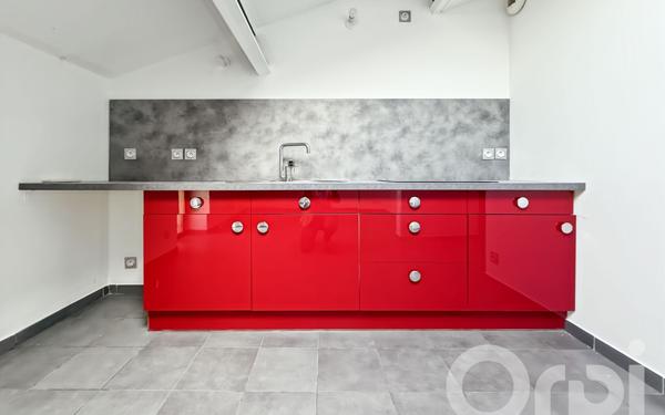 Appartement à louer    3 pièces •  Bollène