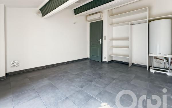 Appartement à louer    3 pièces •  Bollène