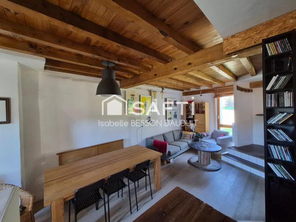 MAISON DE HAMEAU EN PIERRE ET BOIS