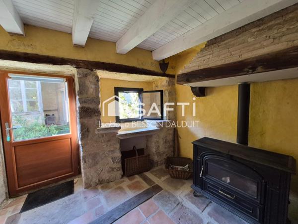 MAISON DE HAMEAU EN PIERRE ET BOIS