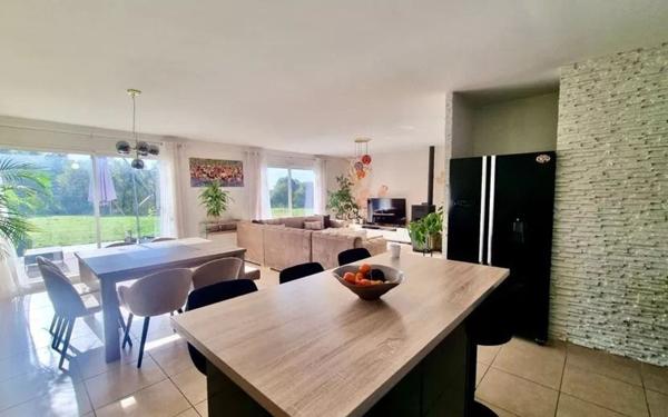 Maison à vendre    4 pièces •  Montbartier