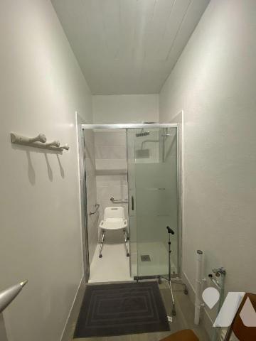 À vendre, Ydes (Cantal)
Située en plein coeur du bourg, cette maison bénéficie d'un emplacemen...