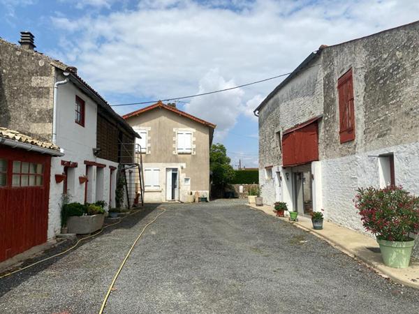 Maison Prahecq 6 pièce(s) 135 m2